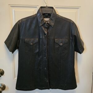 Unik Black Short-Sleeve Leather Jacket